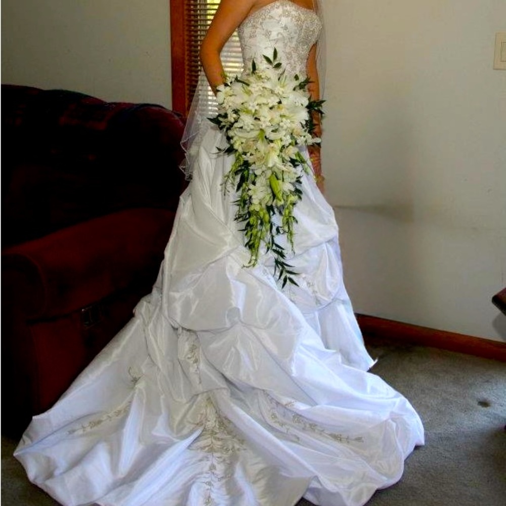 Wedding dress